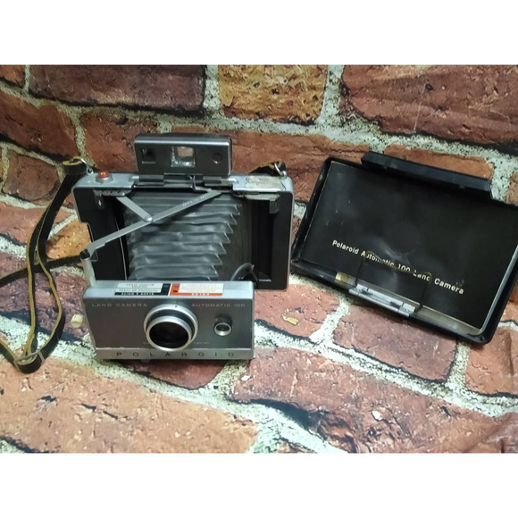Vintage 1960s Polaroid Land Camera Automatic 100